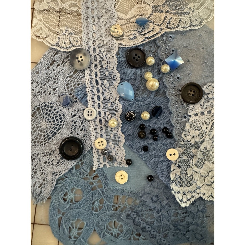Blue  & Pink Kit 35+ Vintage Embroidered Linens Lace Button Junk Journal vintage - Picture 8 of 16